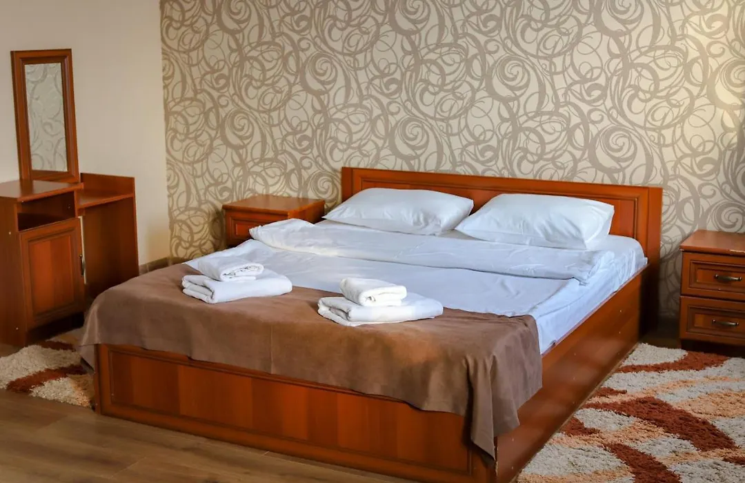 Hotel Lama 2-1